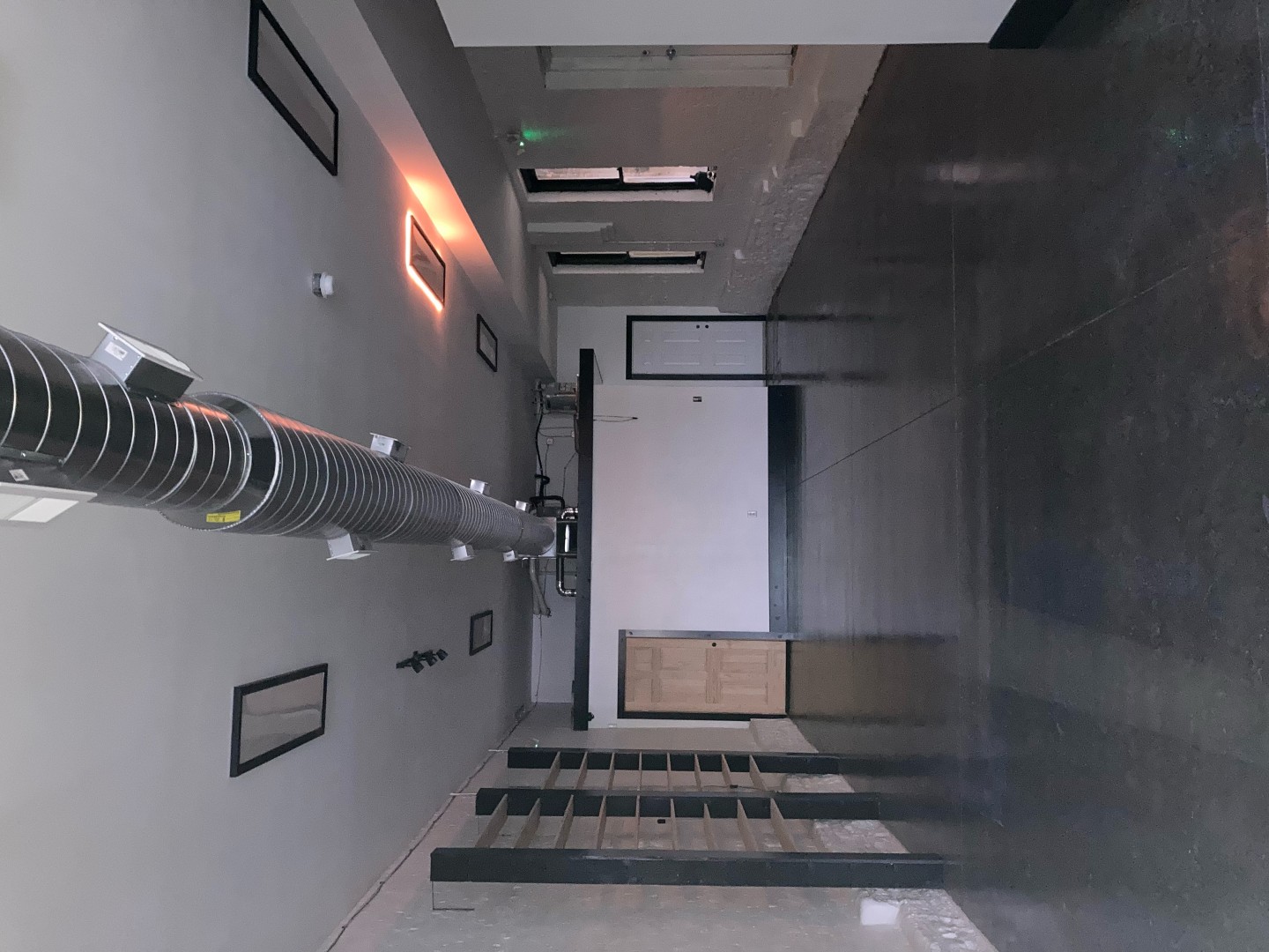 commercial building cleaning in hallway